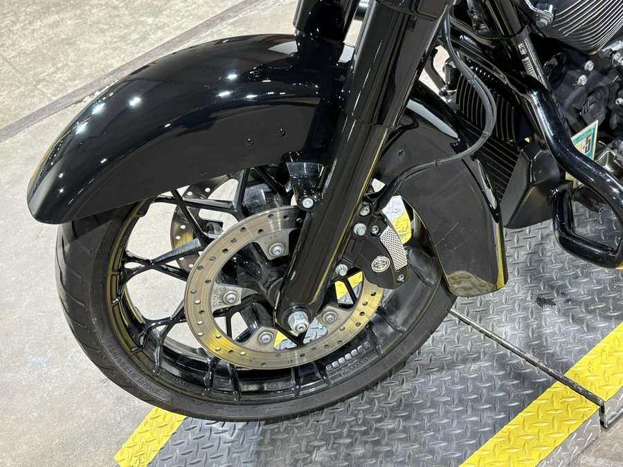 2022 Harley-Davidson® Street Glide® Special Vivid Black - Black Finish