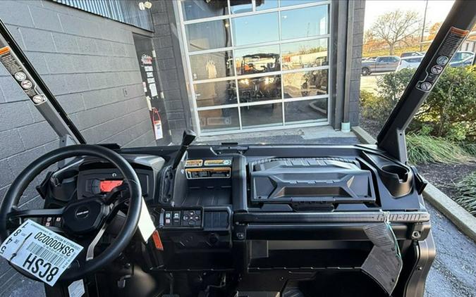 2025 Can-Am Defender XT HD10