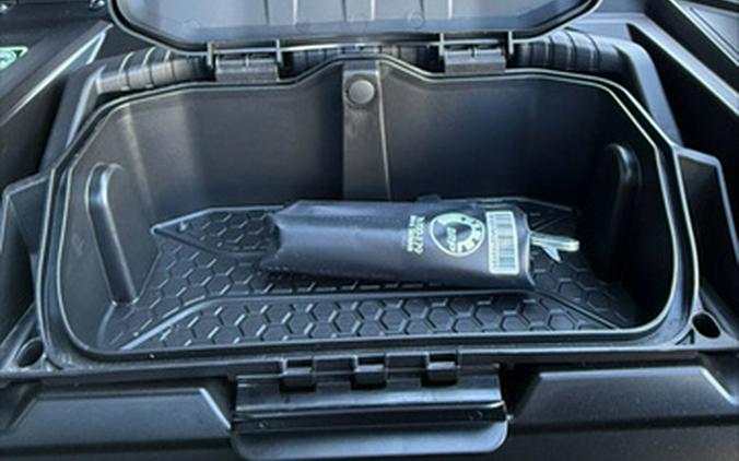 2025 Can-Am Defender XT HD10