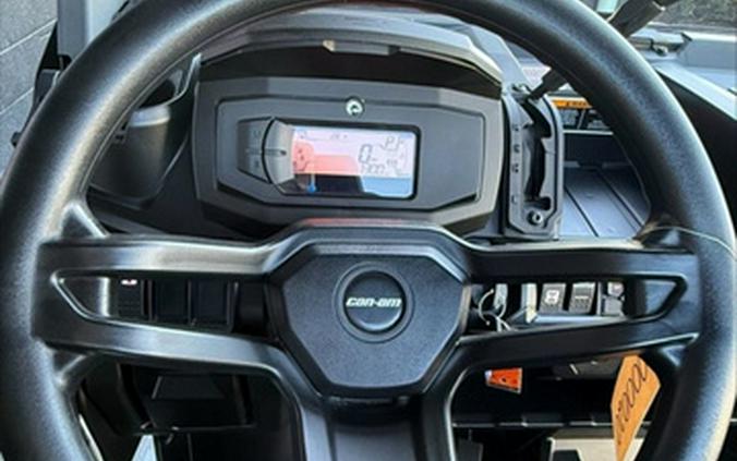 2025 Can-Am Defender XT HD10