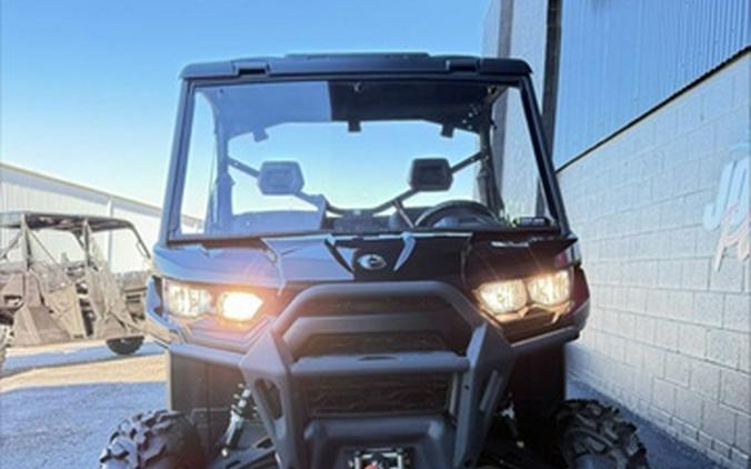 2025 Can-Am Defender XT HD10