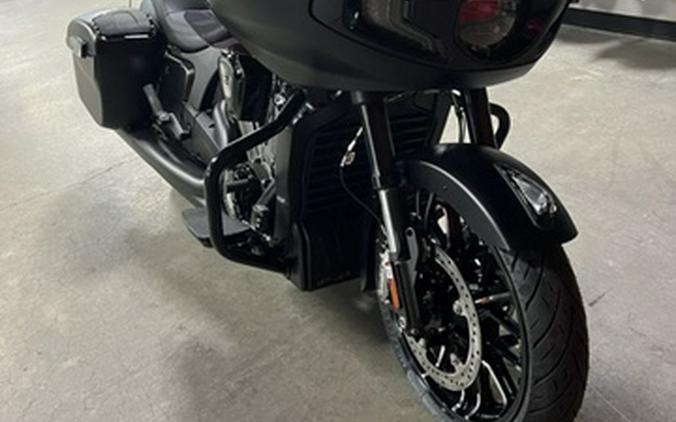 2025 Indian Challenger Dark Horse 112 W/Powerband Audio Blac