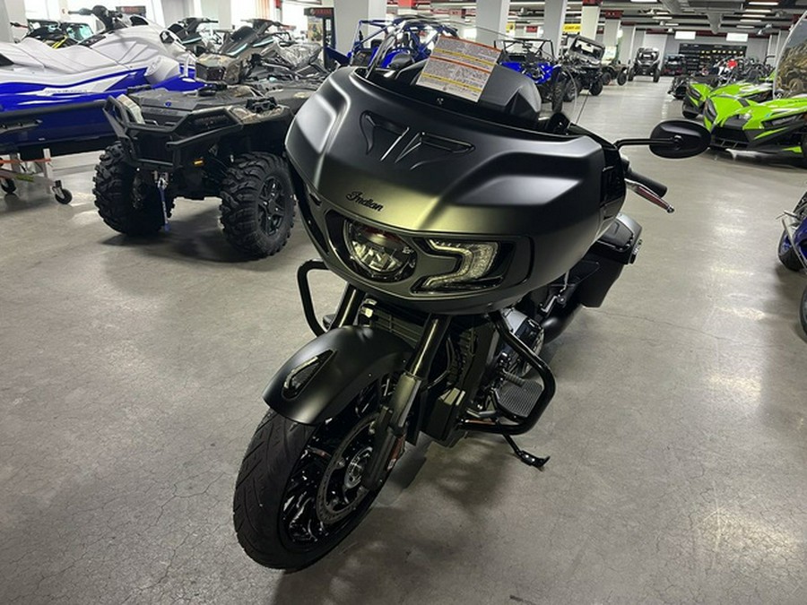 2025 Indian Challenger Dark Horse 112 W/Powerband Audio Blac