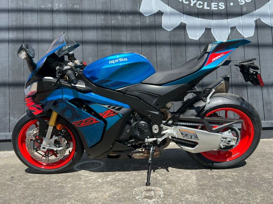 2026 Aprilia RSV4 1100