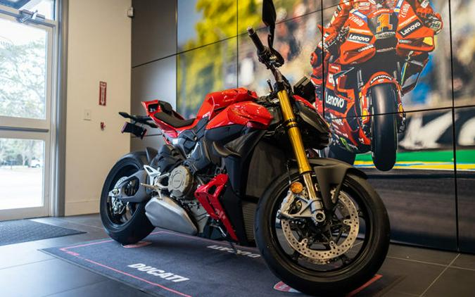 2025 Ducati STREETFIGHTER V4S