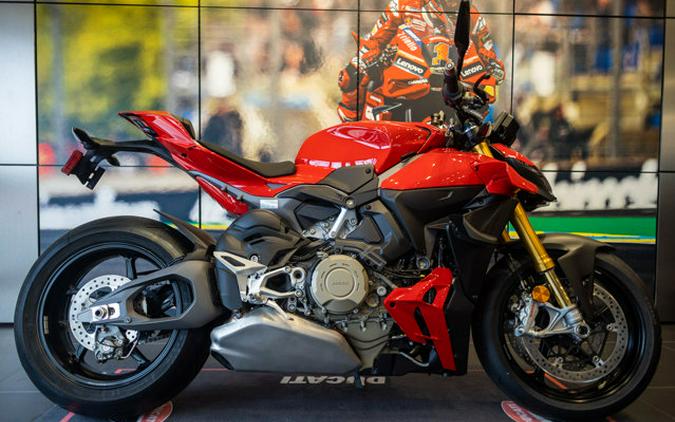 2025 Ducati STREETFIGHTER V4S