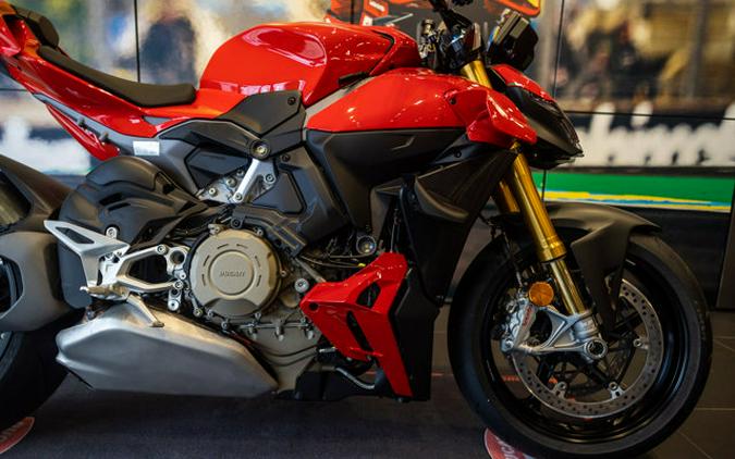 2025 Ducati STREETFIGHTER V4S