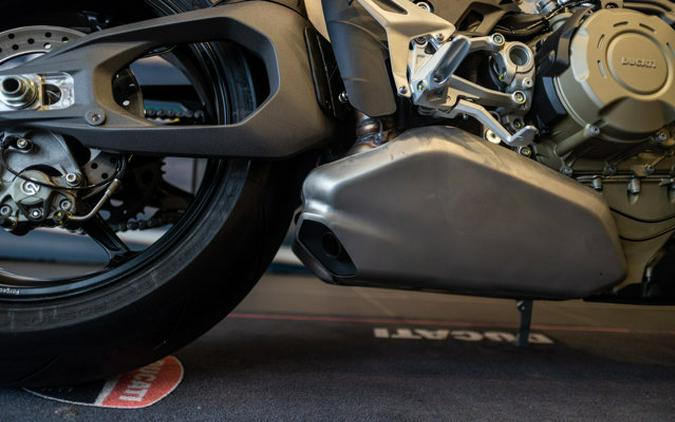 2025 Ducati STREETFIGHTER V4S