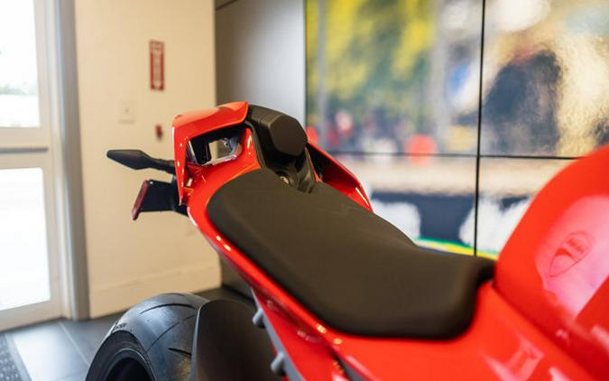 2025 Ducati STREETFIGHTER V4S