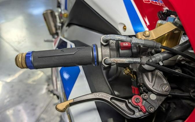 2014 Honda CBR 1000RR SP