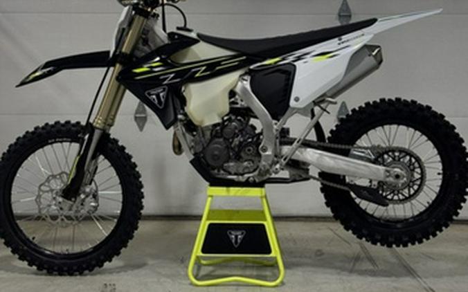 2026 Triumph TF 450-C Jet black/ Pure white 450-C JETBLACK PURE WHITE