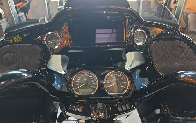 FLTRT 2024 Road Glide 3