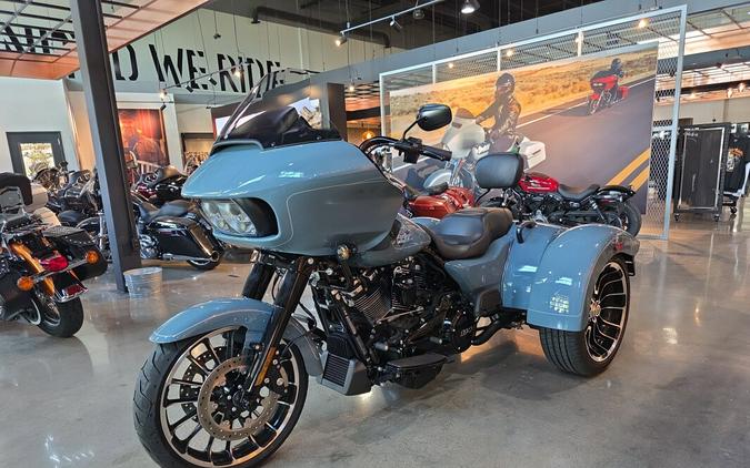 FLTRT 2024 Road Glide 3