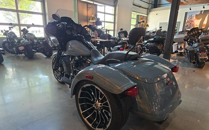 FLTRT 2024 Road Glide 3