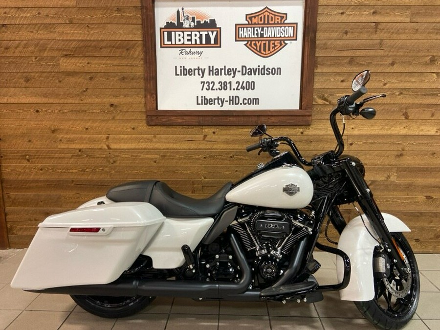 2024 Harley-Davidson Road King Special White Onyx Pearl FLHRXS