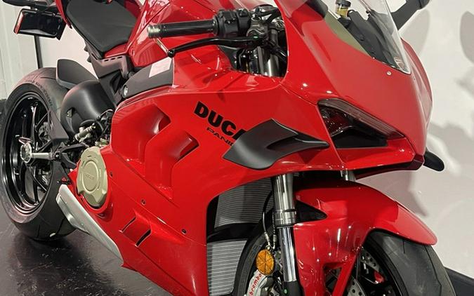 2024 Ducati Panigale V4 Red