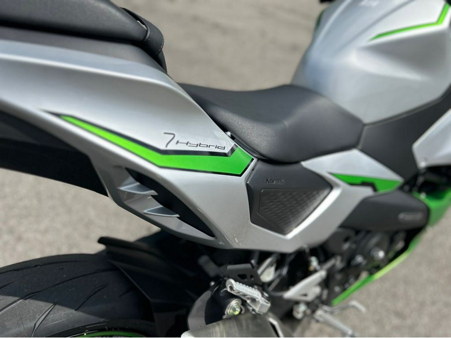 2024 Kawasaki Ninja® 7 Hybrid ABS