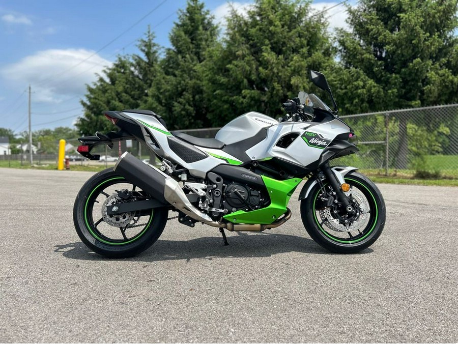 2024 Kawasaki Ninja® 7 Hybrid ABS