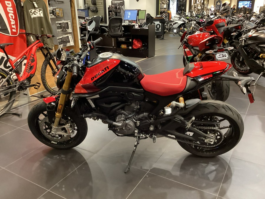 2024 Ducati Monster SP