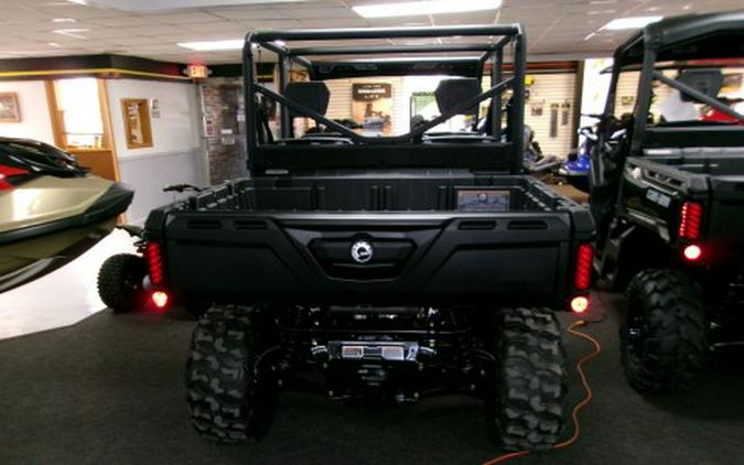 2025 Can-Am Defender MAX DPS HD7