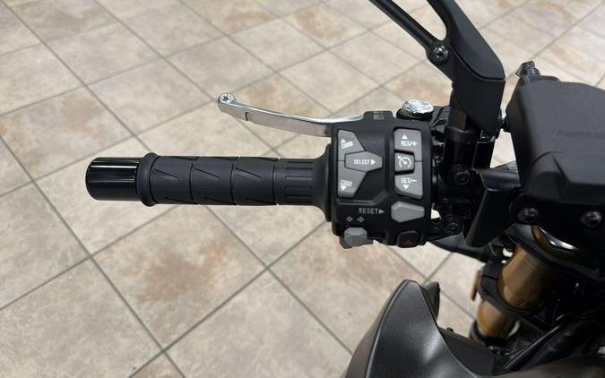 2026 Kawasaki Z1100 SE ABS