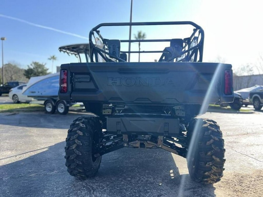 2025 Honda® Pioneer 1000-6 Deluxe Crew