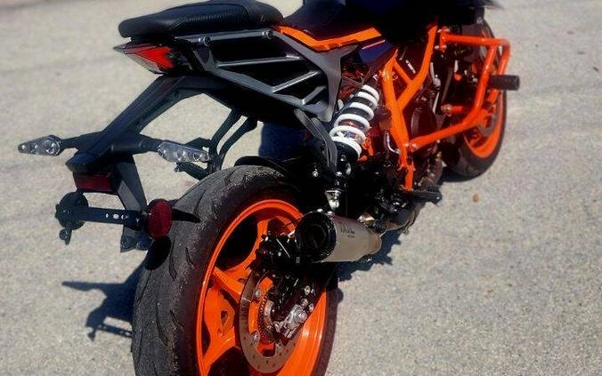 2024 KTM Duke 390