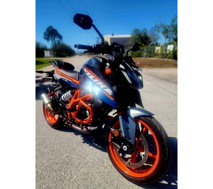 2024 KTM Duke 390