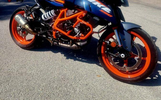 2024 KTM Duke 390