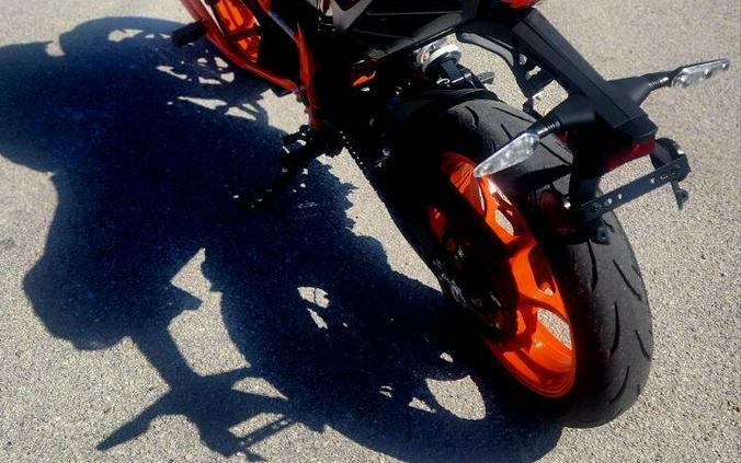 2024 KTM Duke 390