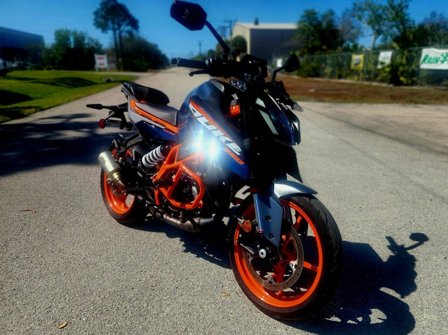 2024 KTM Duke 390
