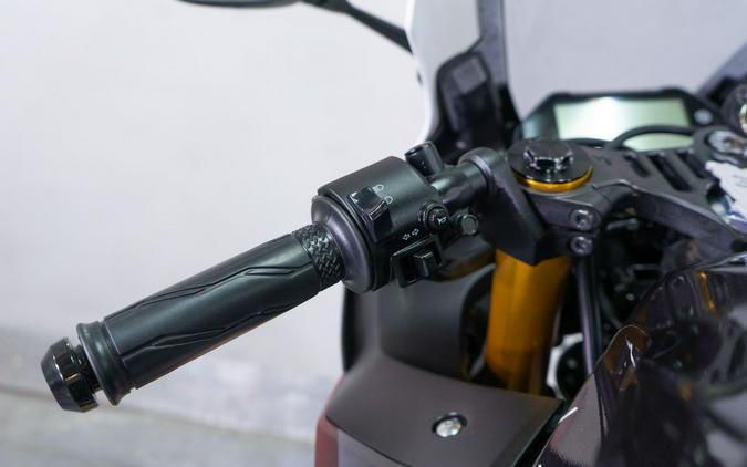 2022 Yamaha YZF-R3 World GP 60th Anniversary Edition