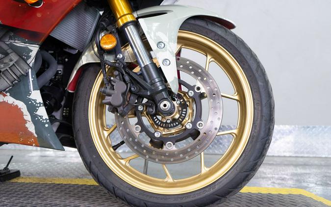 2022 Yamaha YZF-R3 World GP 60th Anniversary Edition