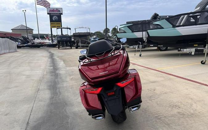 2018 Honda® Gold Wing Tour Automatic DCT Candy Ardent Red