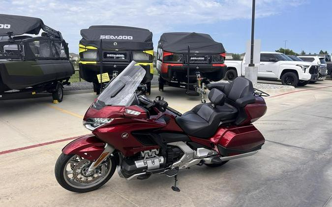 2018 Honda® Gold Wing Tour Automatic DCT Candy Ardent Red