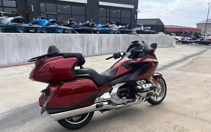 2018 Honda® Gold Wing Tour Automatic DCT Candy Ardent Red