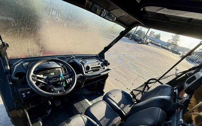 2024 Can-Am Defender XT HD9