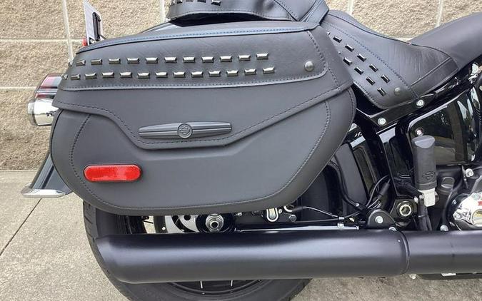 2026 Harley-Davidson® FLHC - Heritage Classic