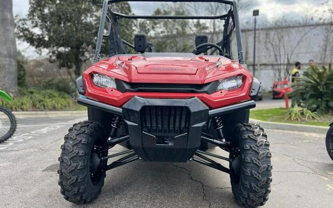 2025 Honda® Pioneer 1000