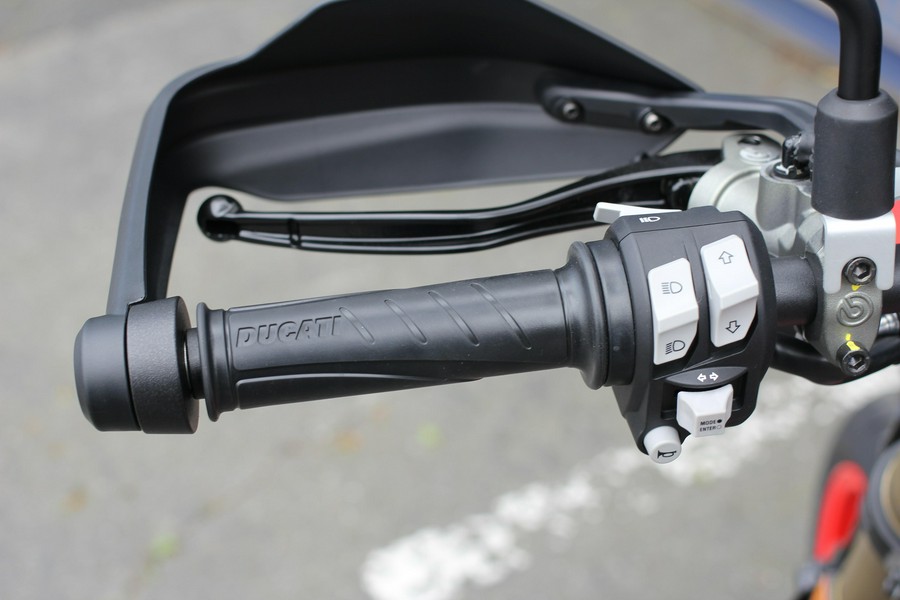 2026 Ducati Hypermotard 698 RVE