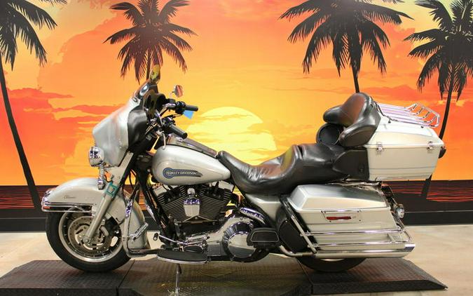 2006 Harley-Davidson® FLHTCI - Electra Glide® Classic