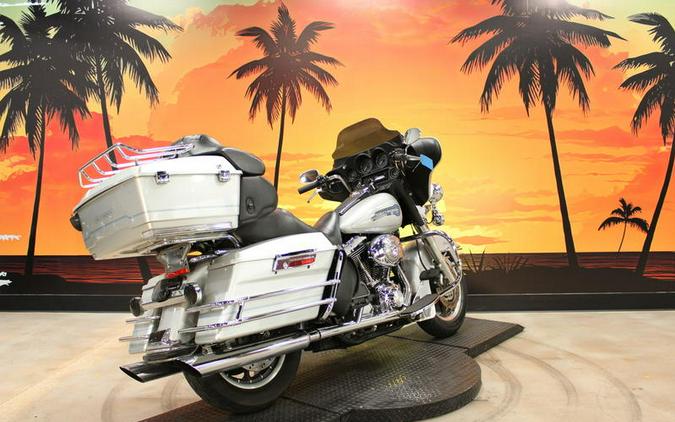 2006 Harley-Davidson® FLHTCI - Electra Glide® Classic