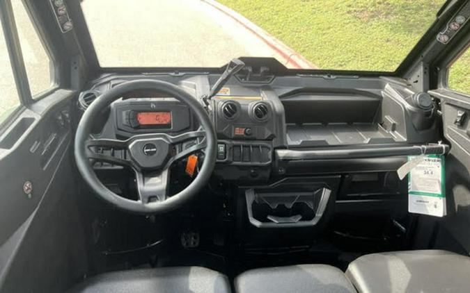 2026 Can-Am Defender MAX DPS CAB HD10