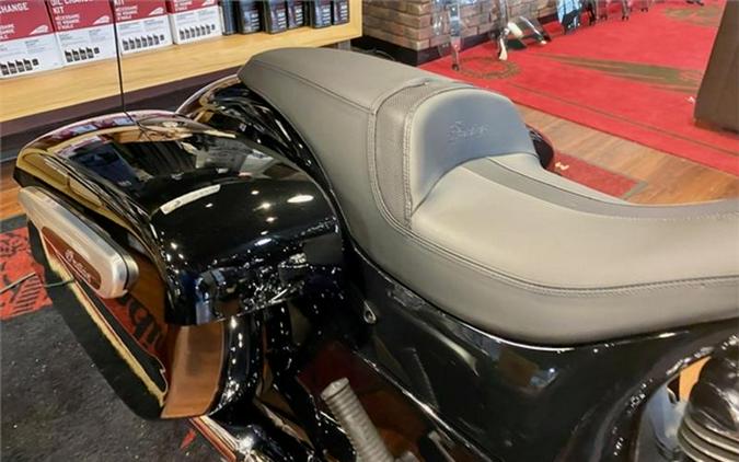 2023 Indian Motorcycle® Chieftain® Limited Black Metallic