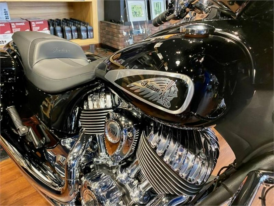 2023 Indian Motorcycle® Chieftain® Limited Black Metallic