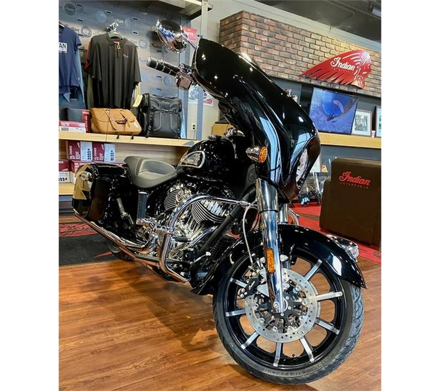 2023 Indian Motorcycle® Chieftain® Limited Black Metallic