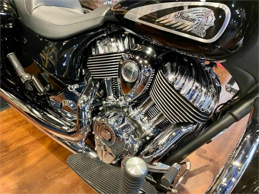 2023 Indian Motorcycle® Chieftain® Limited Black Metallic