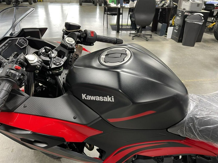 2024 Kawasaki Ninja® 500 ABS Passion Red/Metallic Flat Spark Black