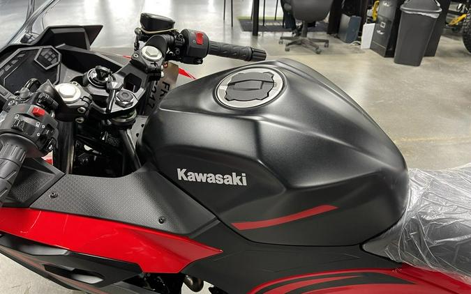 2024 Kawasaki Ninja® 500 ABS Passion Red/Metallic Flat Spark Black