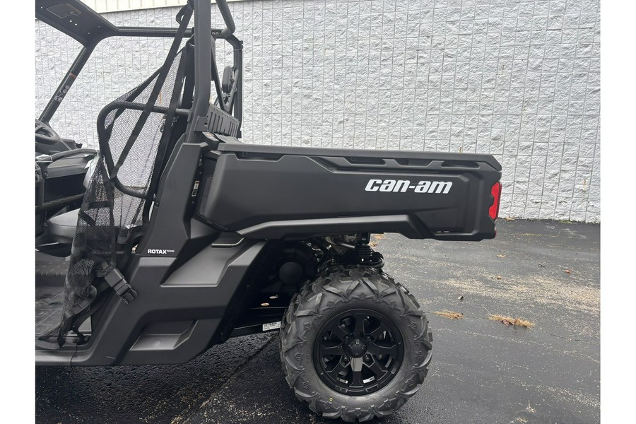 2026 Can-Am DEFENDER DPS HD7